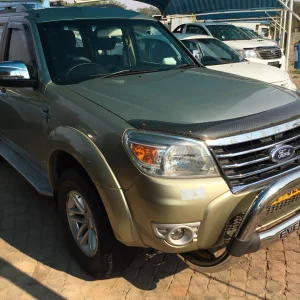 Ford Everest, Gold, 3.0ltr, 2011, 192000km