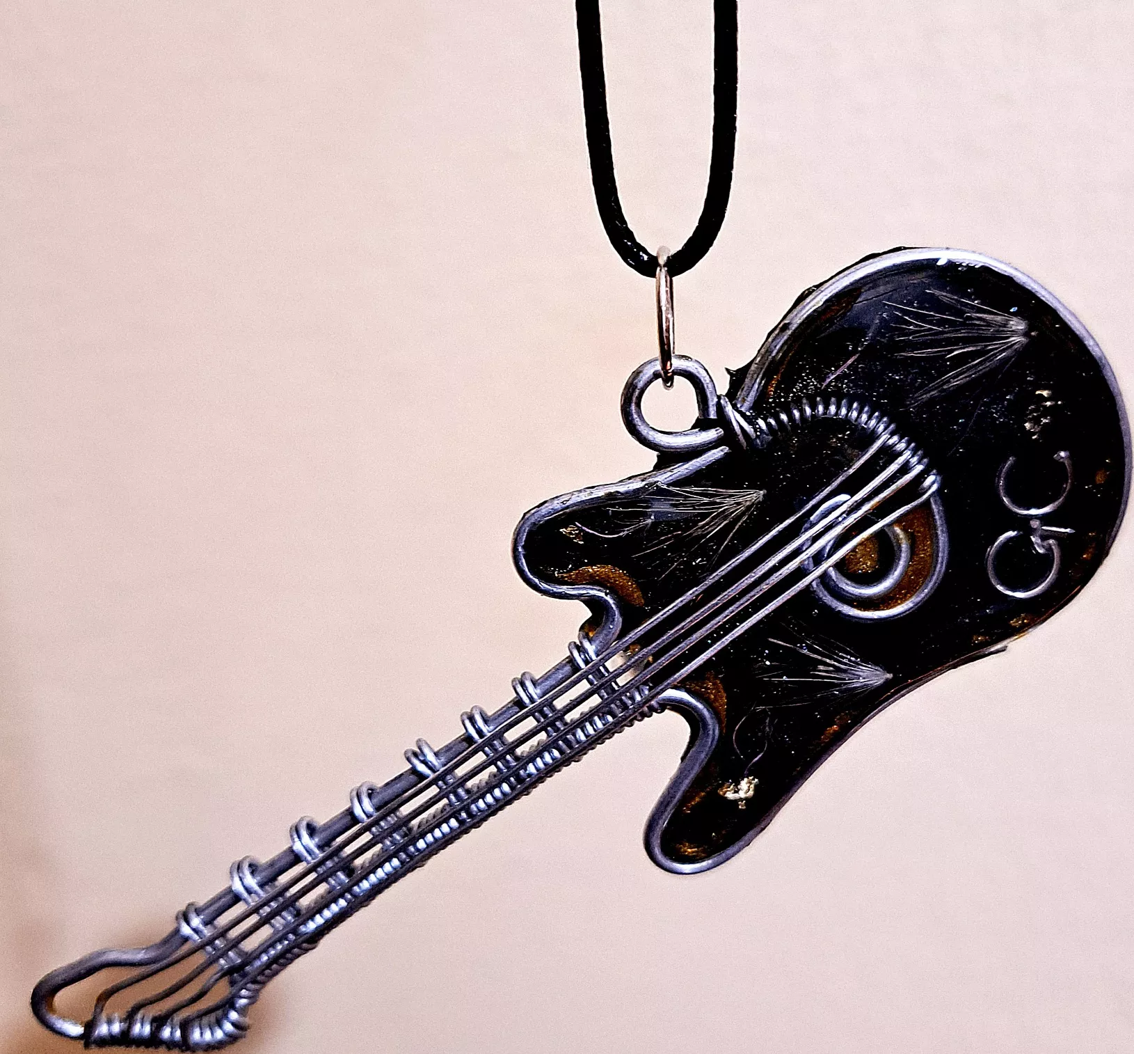 Wire And Resin Guitar Necklace - Image 2