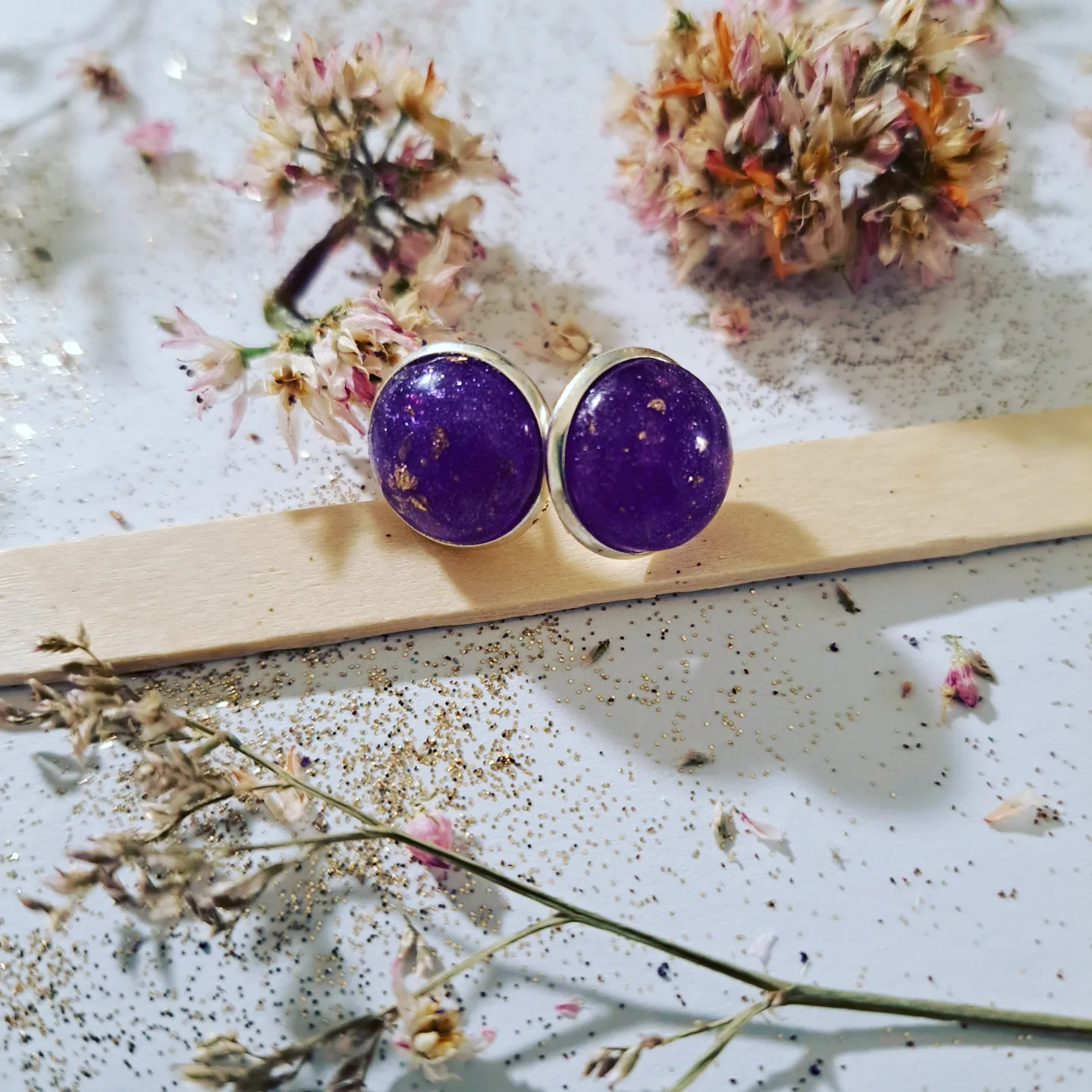 Circle Resin Studs - Image 3