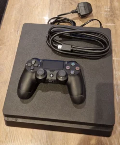 Ps4 Slim(with Fc24)