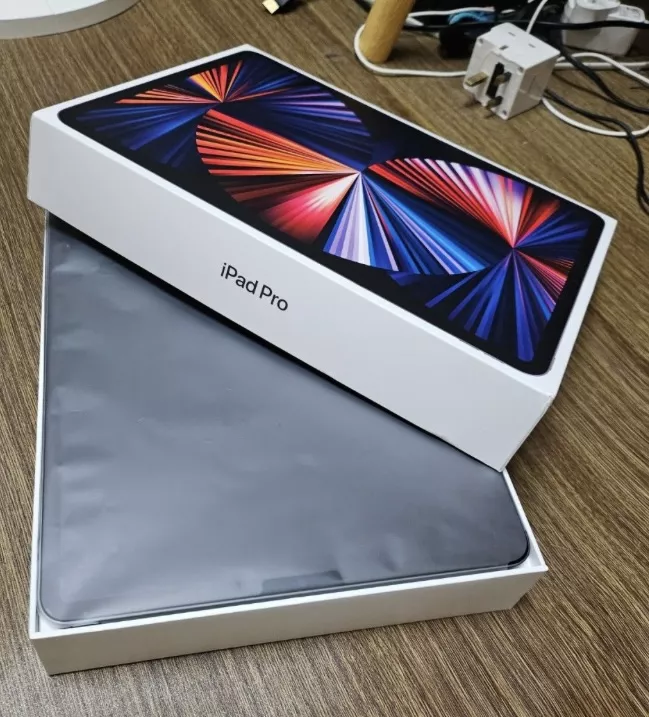Ipad Pro 5th Gen 2021 Wi-fi Only 128gb - Image 3