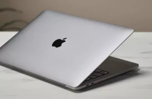 Macbook Pro 2022 - 256 Gb