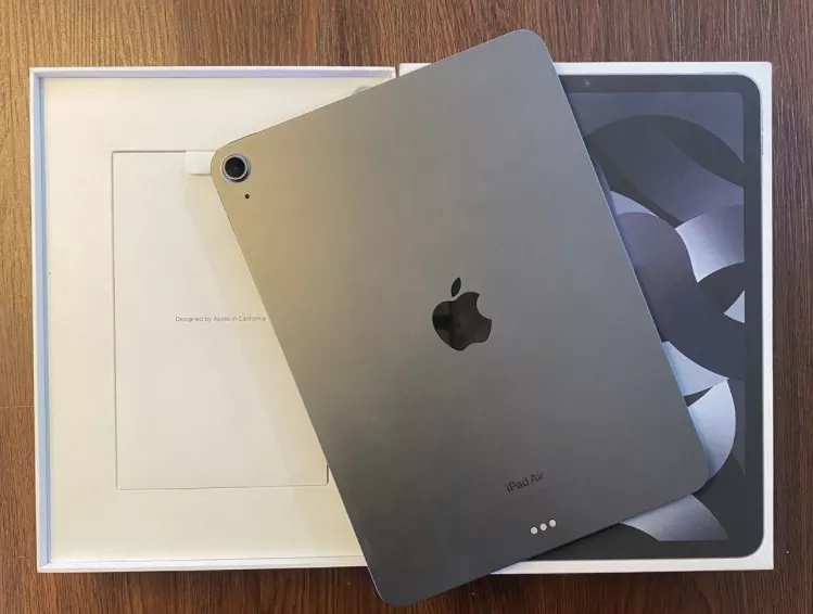 Ipad Air 5th Gen 2022 Wi-fi+cellular 256gb - Image 3