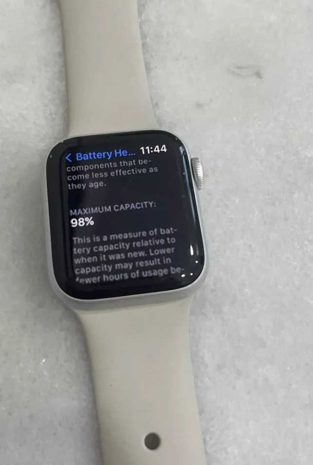 Iwatch Series Se 1 - 44mm - Image 2