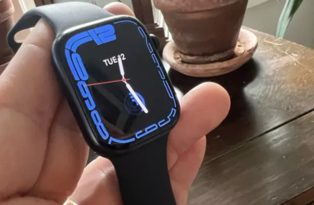 Iwatch Series 7 - 41mm Gps Only - Image 3