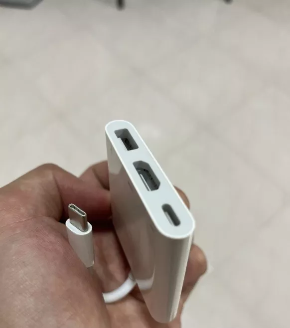 Usb-c Digital Av Us English - Image 3