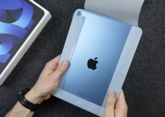 Ipad Air 5th Gen 2022 - 64gb - Image 3