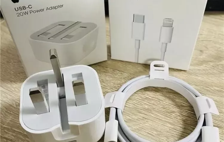 20w Usb-c Power Adapter - Image 2