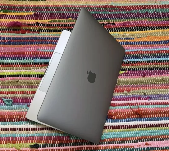 Macbook Pro 2022 - 256 Gb - Image 6