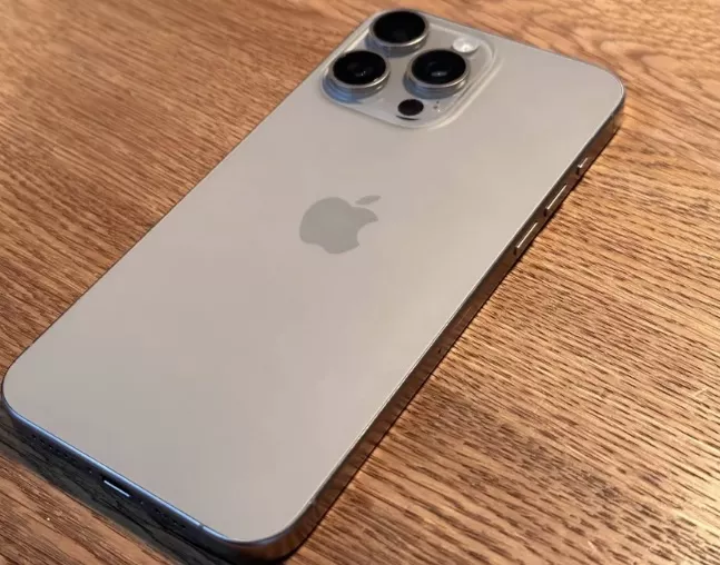 Iphone 15 Pro 128 Gb - Image 3