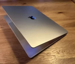 Macbook Pro 2023 M3 - 1tb