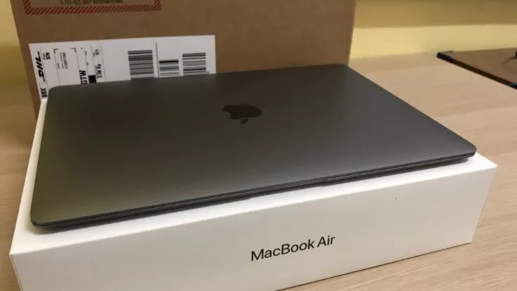 Macbook Air 2022 - 512 Gb - Image 2
