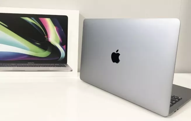 Macbook Pro 2020 - 256 Gb - Image 3