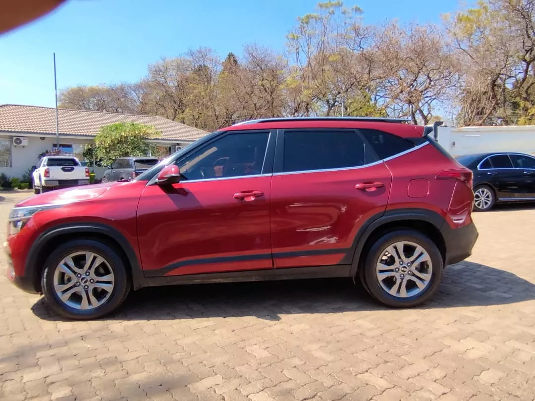 2021 Kia Seltos 1.6 Ex Subcompact Suv - Image 4