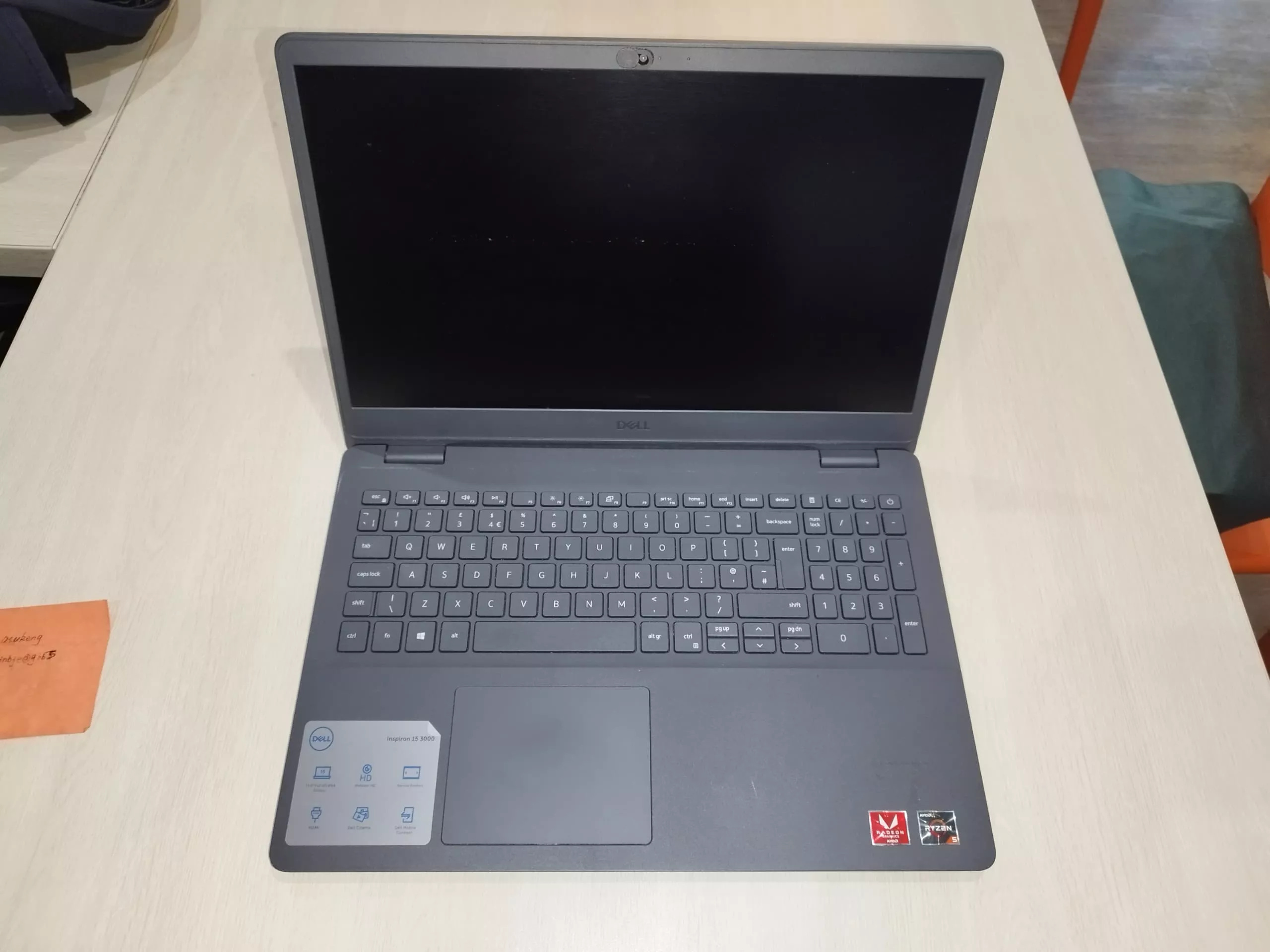 Dell Inspiron 15 3000 Amd Ryzen 5 Radeon Graphics 256gb Ssd 8gb Ram - Image 2