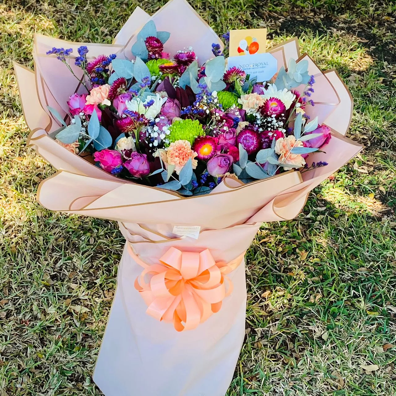 Mixed Fresh Flowers Large Bouquet - Image 2