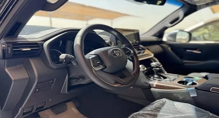 Used 2023 Toyota Land Cruiser - Image 3