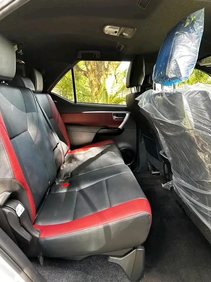 Brandnew Toyota Fortuner 2.8gd6 2024 0 Milege - Image 6