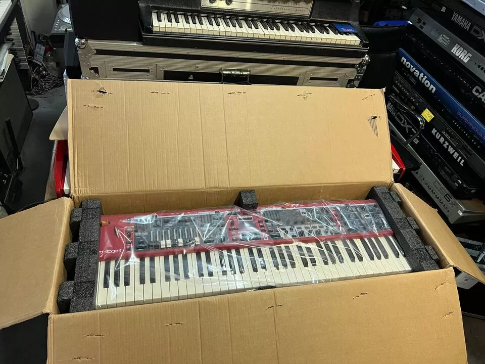 Nord Stage 4 88 Key Hammer-action Keyboard Piano/synth/organ W/pedal - Image 4