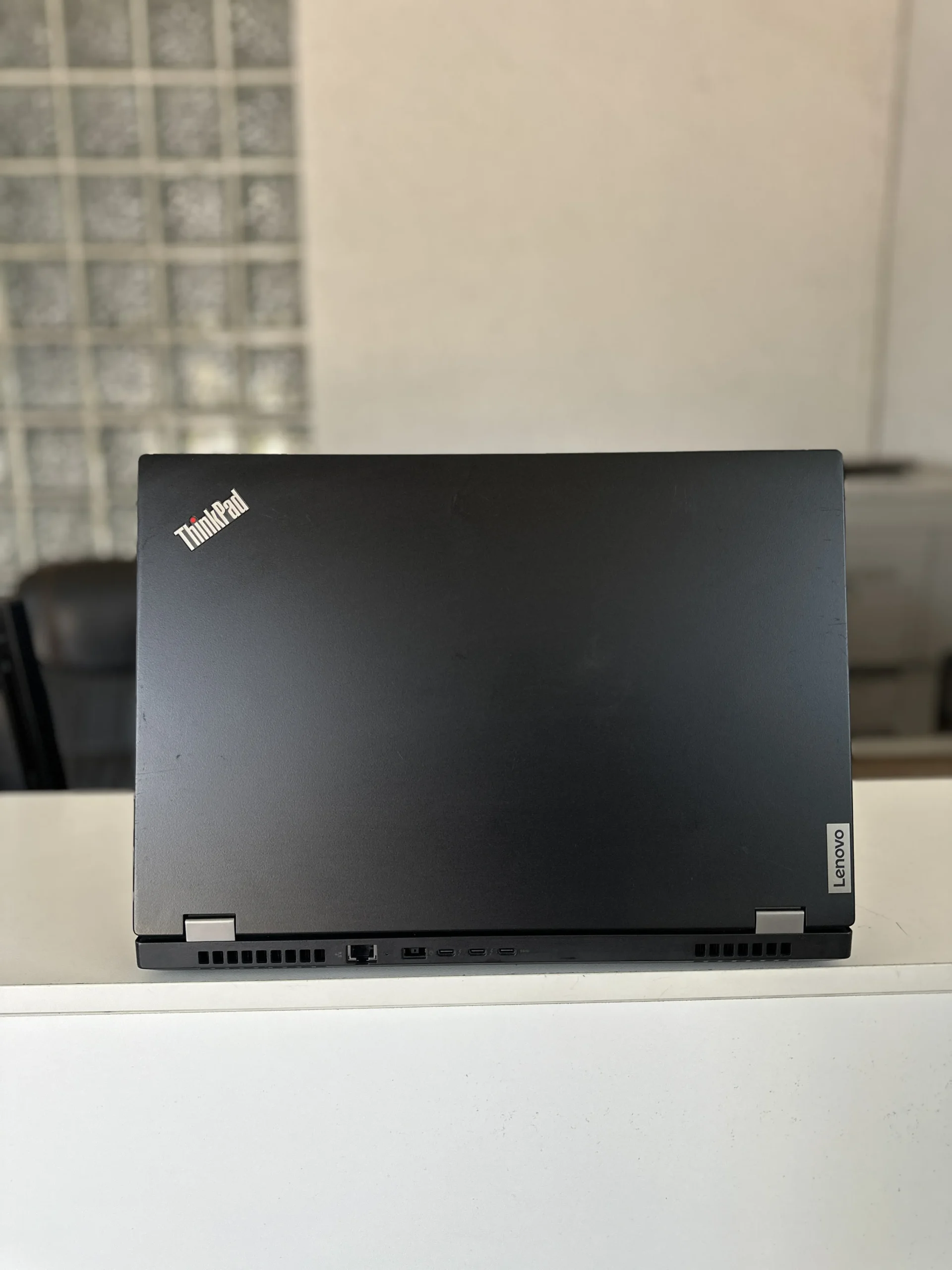 Lenovo Thinkpad P15 Gen 2 - Image 2