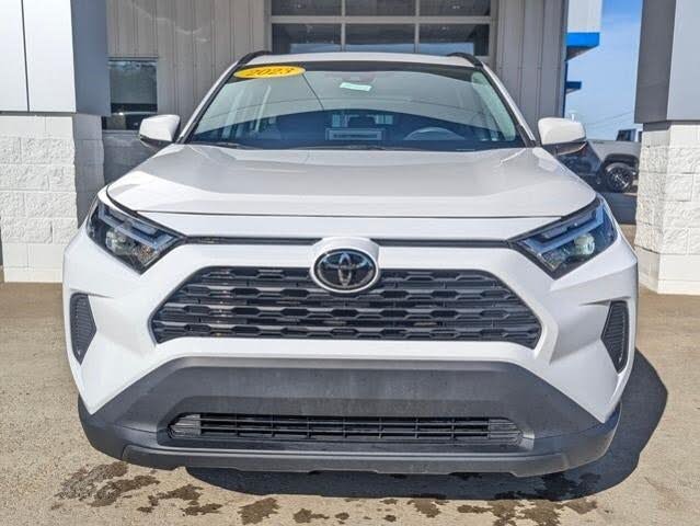 Selling My 2023 Toyota Rav XLE AWD - Image 4