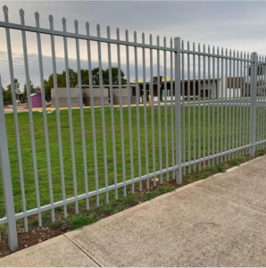 Palisade fencing.png